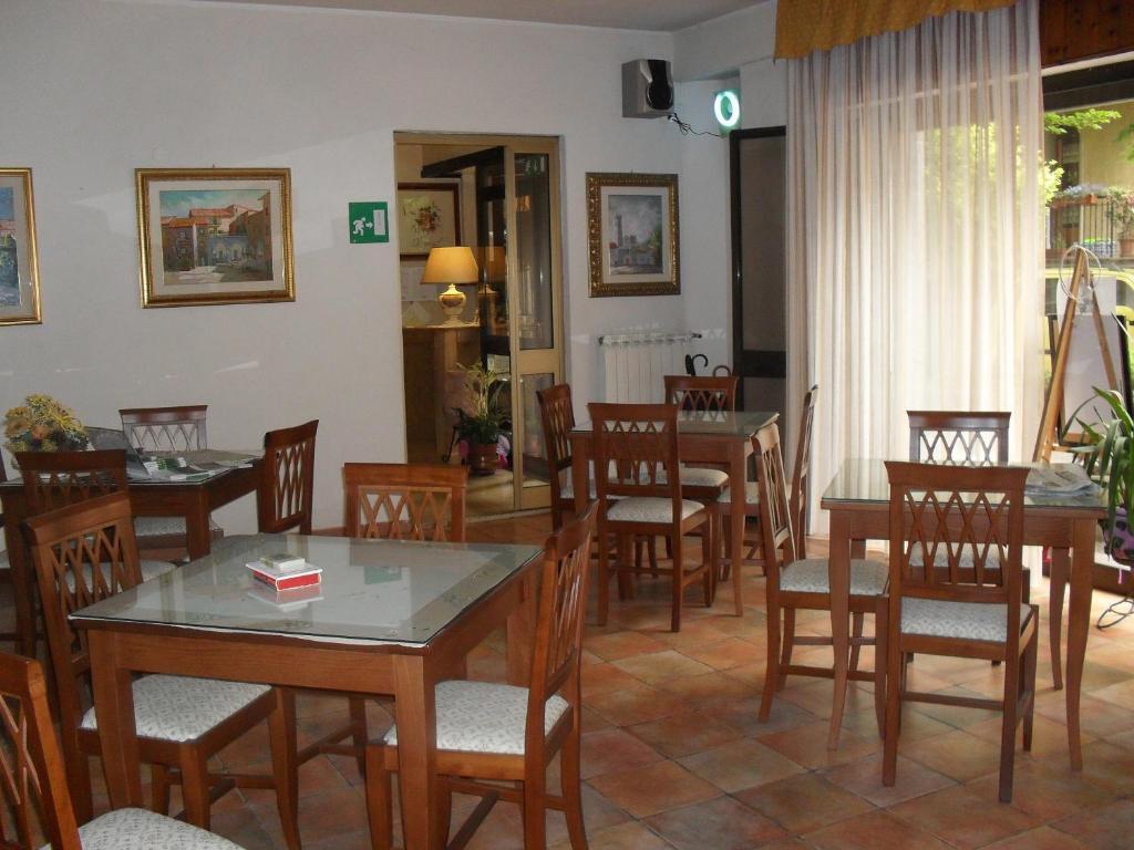 Albergo Ristorante Olimpia Аббадиа Сан Сальваторе Экстерьер фото