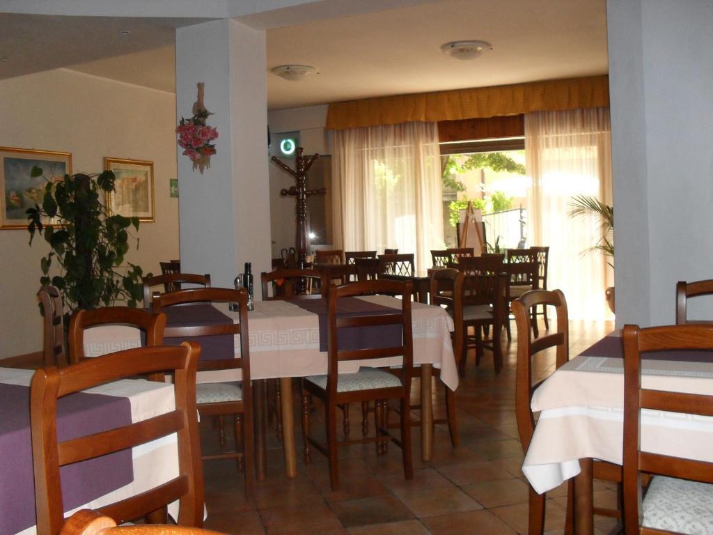Albergo Ristorante Olimpia Аббадиа Сан Сальваторе Экстерьер фото