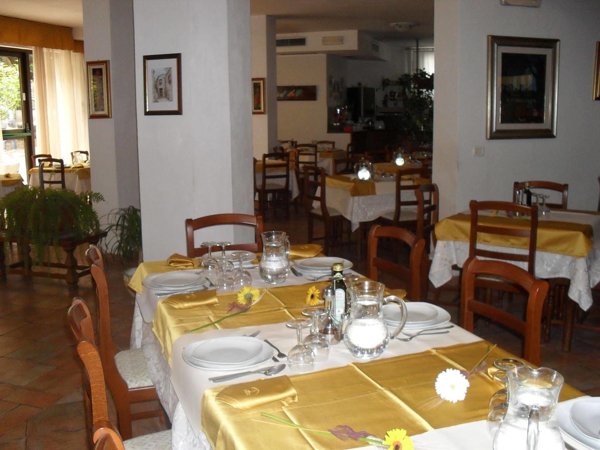 Albergo Ristorante Olimpia Аббадиа Сан Сальваторе Экстерьер фото